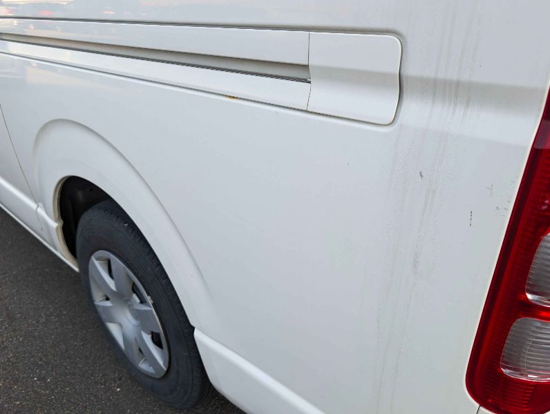  26360  TOYOTA HIACE  2015  