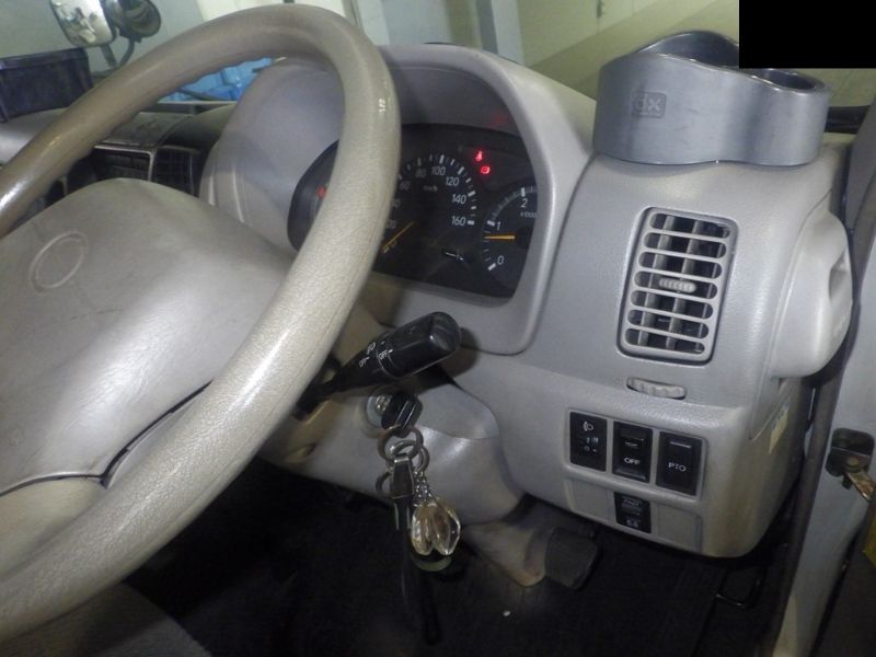  26395  HINO DUTRO  2004  