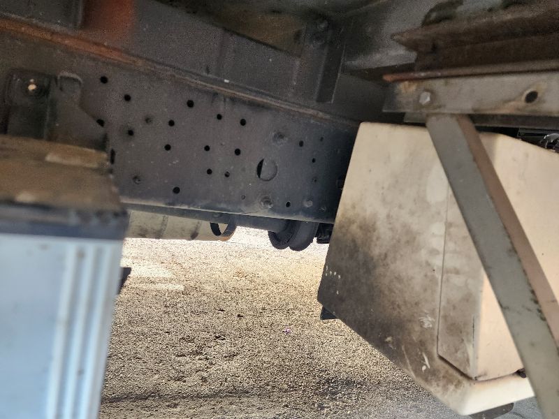  26400  HINO DUTRO  2000  