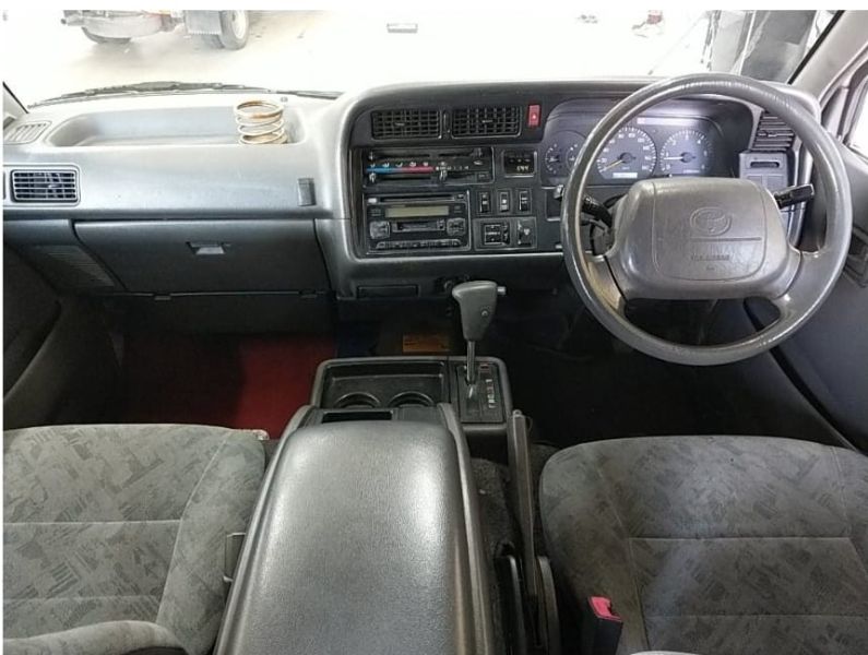  26402  TOYOTA HIACE  1998  