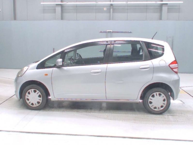  26423  HONDA FIT  2010  