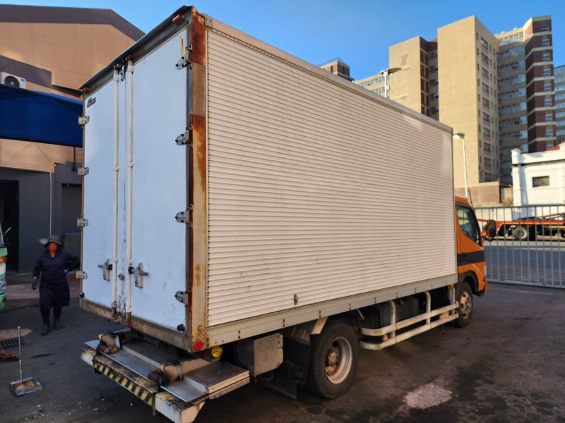  26434  HINO DUTRO  2003  
