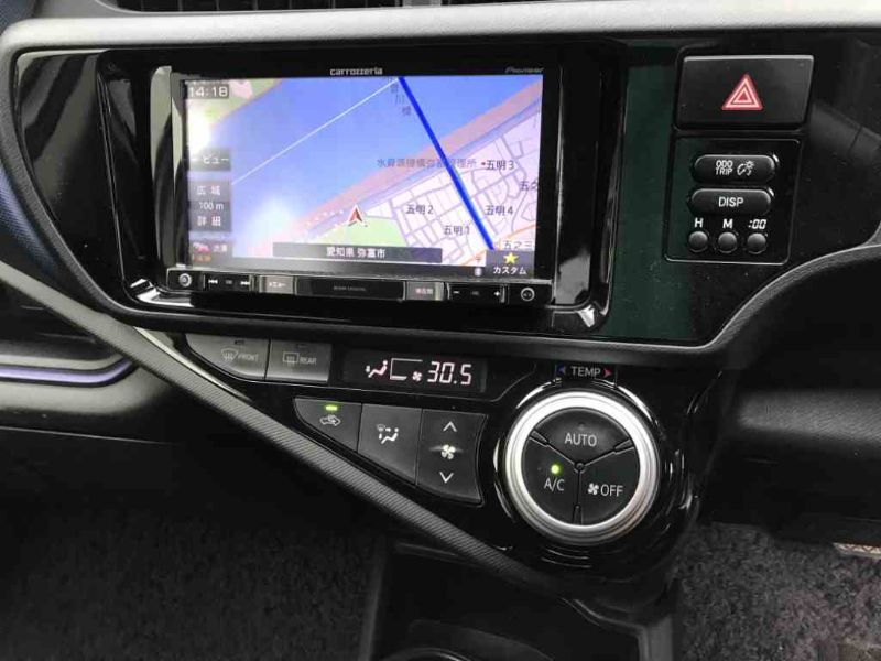  26456  TOYOTA AQUA  2016  