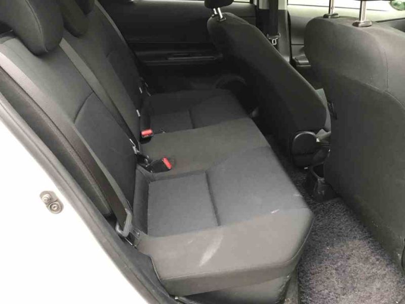  26456  TOYOTA AQUA  2016  
