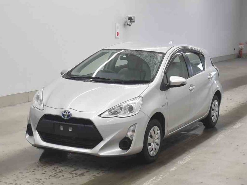 26458 TOYOTA AQUA 2017