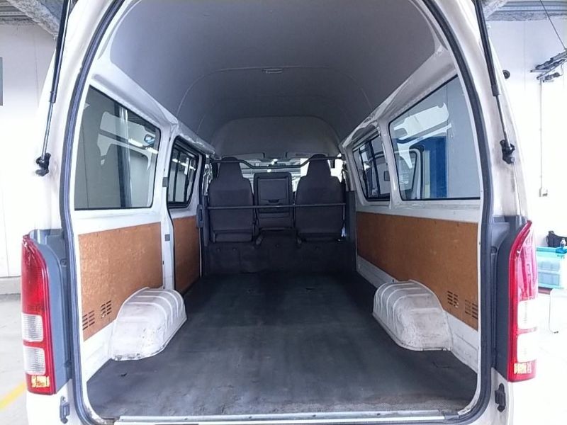  26460  TOYOTA HIACE  2007  