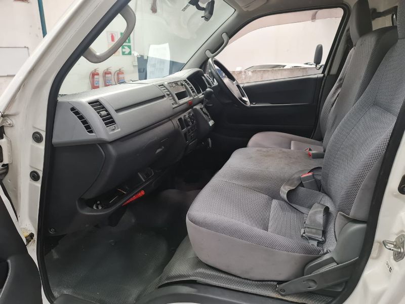  26460  TOYOTA HIACE  2007  