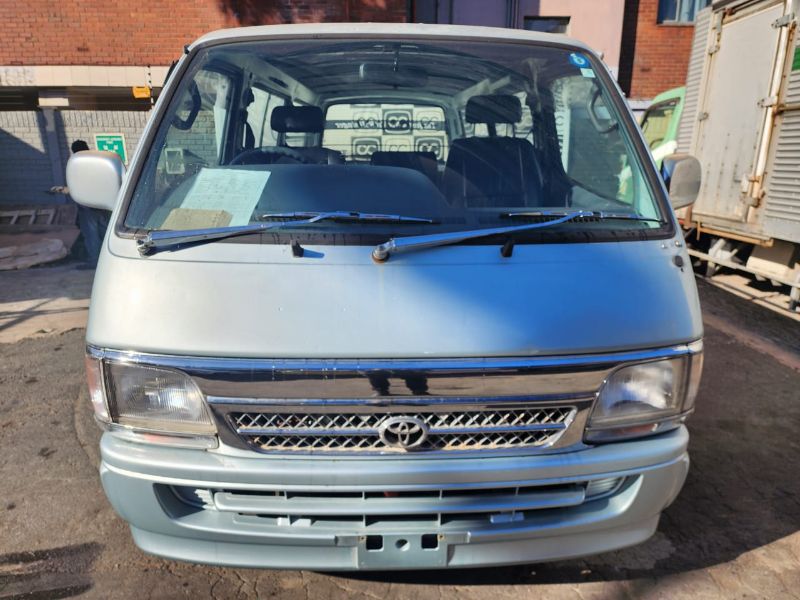  26500  TOYOTA HIACE  2000  