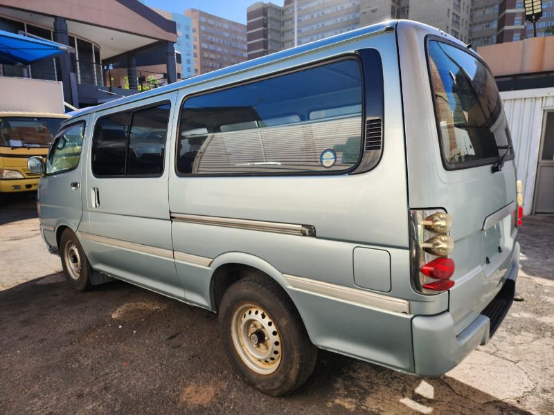  26500  TOYOTA HIACE  2000  