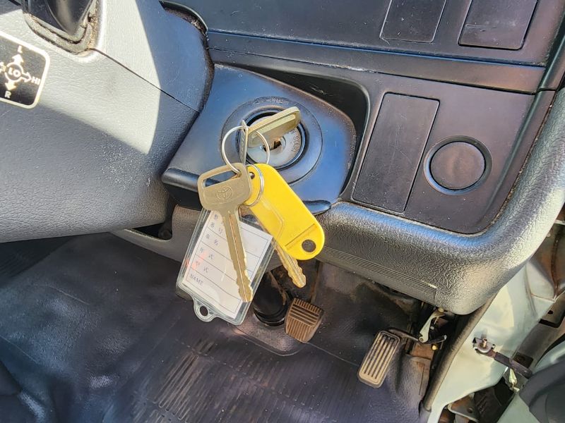  26500  TOYOTA HIACE  2000  
