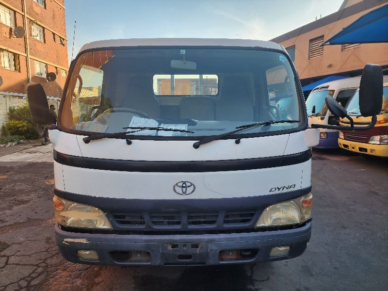  26504  TOYOTA DYNA  2002  