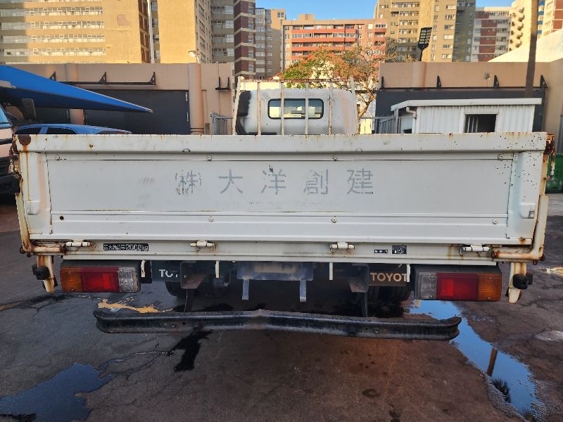  26504  TOYOTA DYNA  2002  