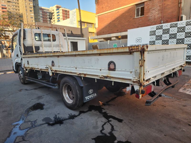  26504  TOYOTA DYNA  2002  