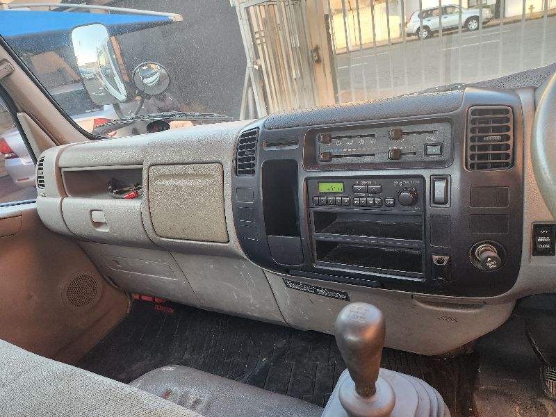  26504  TOYOTA DYNA  2002  