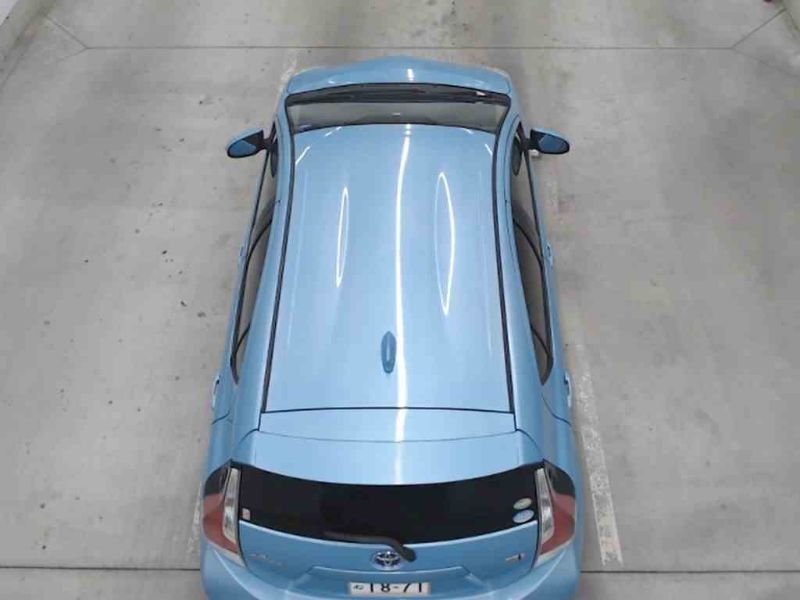  26518  TOYOTA AQUA  2015  