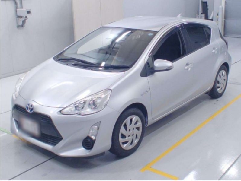  26538  TOYOTA AQUA  2014  