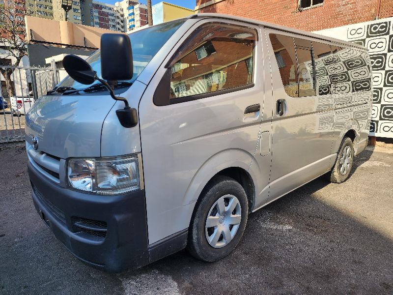  26574  TOYOTA HIACE  2005  