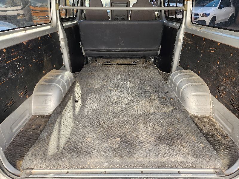  26574  TOYOTA HIACE  2005  