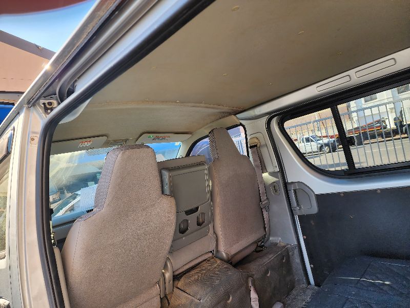  26574  TOYOTA HIACE  2005  