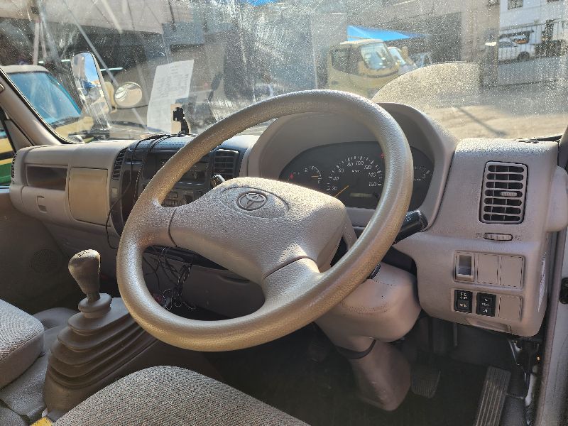  26580  TOYOTA DYNA  2002  