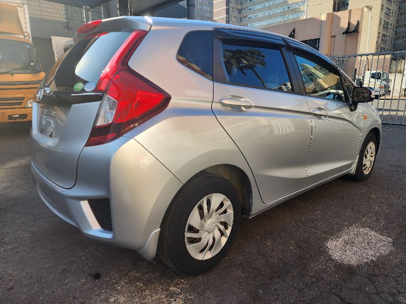  26581  HONDA FIT  2015  