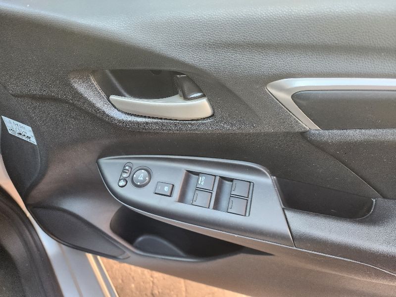  26581  HONDA FIT  2015  
