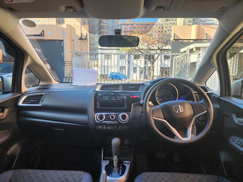  26581  HONDA FIT  2015  