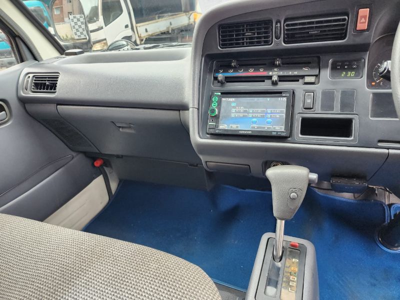  26594  TOYOTA HIACE  1997  