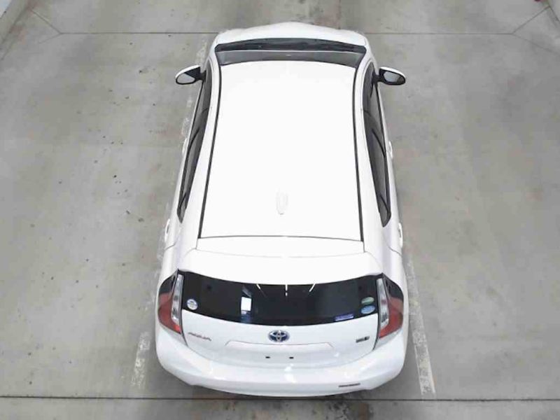  26620  TOYOTA AQUA  2016  