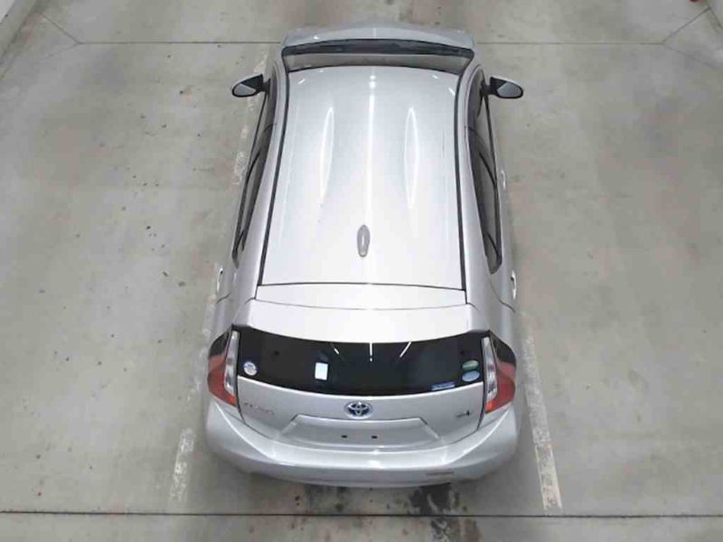  26621  TOYOTA AQUA  2016  