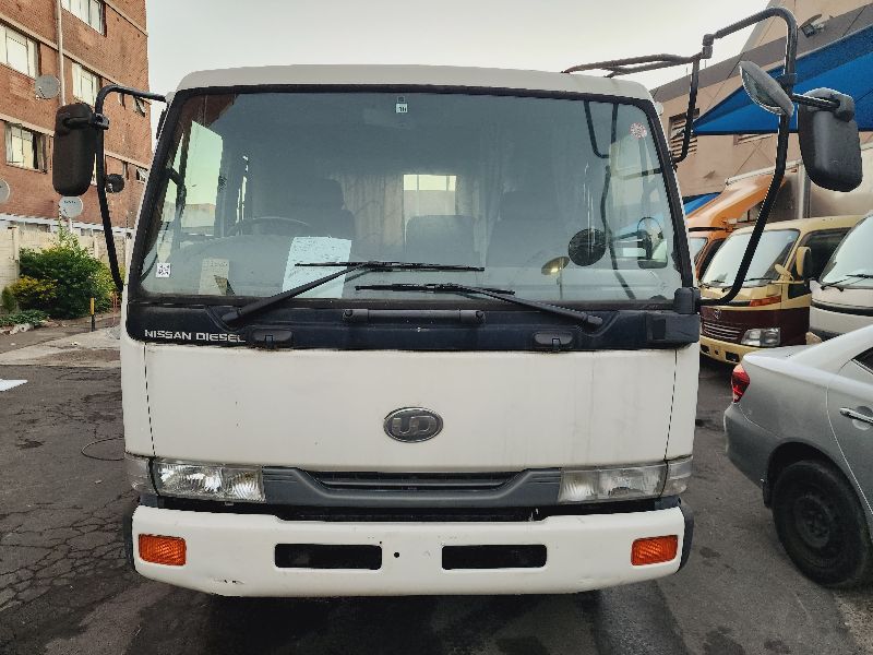  26670  NISSAN CONDOR  1997  