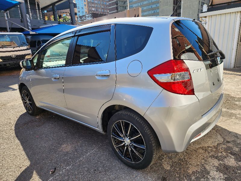  26691  HONDA FIT  2010  