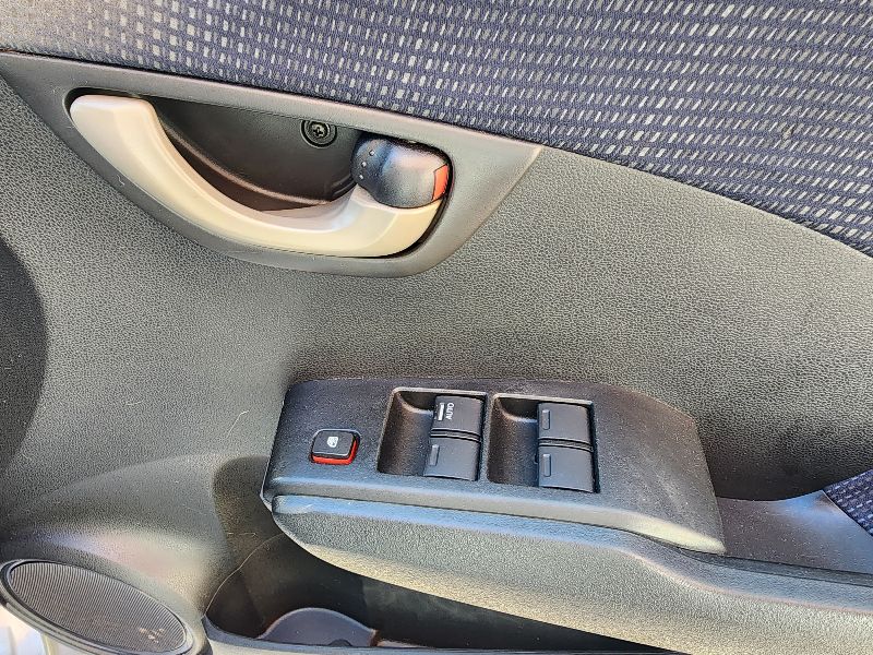  26691  HONDA FIT  2010  