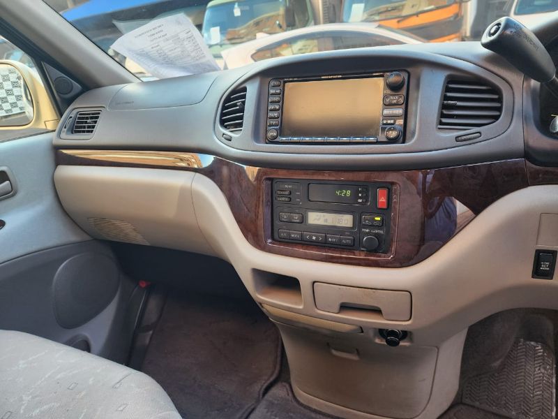  26699  TOYOTA HIACE REGIUS  2001  