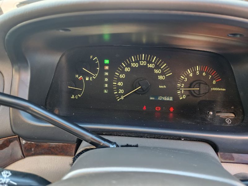  26699  TOYOTA HIACE REGIUS  2001  