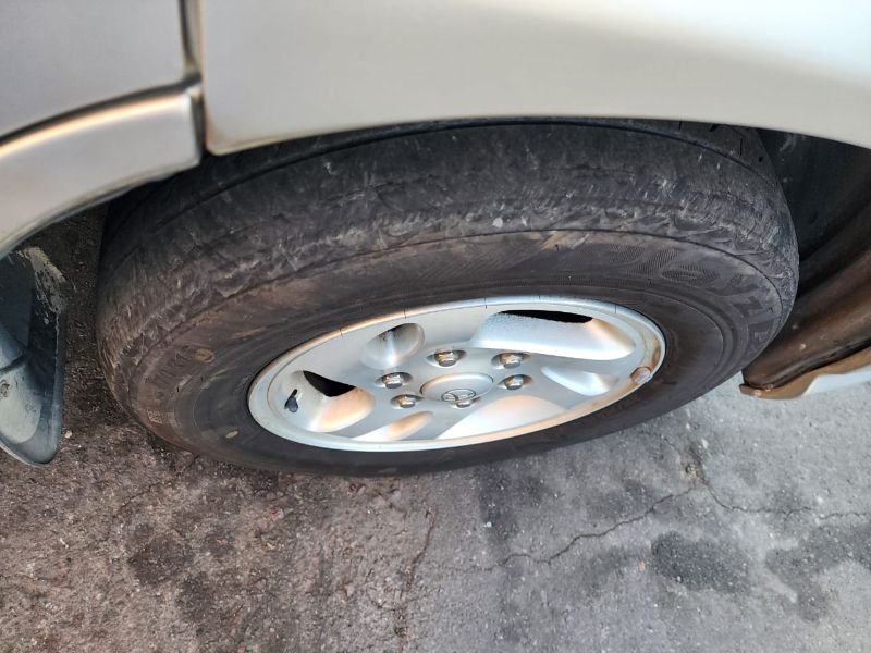  26699  TOYOTA HIACE REGIUS  2001  