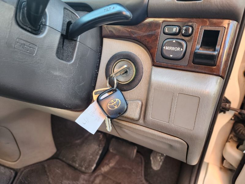  26699  TOYOTA HIACE REGIUS  2001  