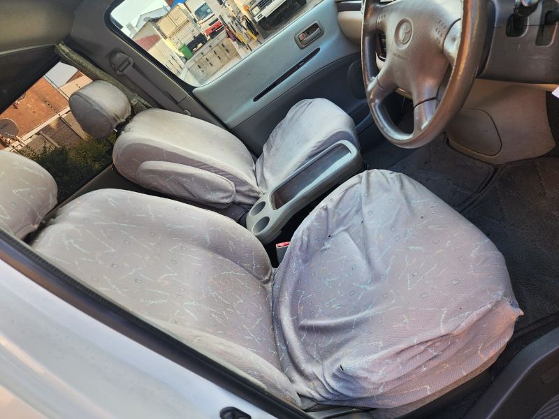  26699  TOYOTA HIACE REGIUS  2001  