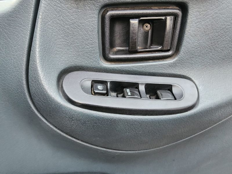  26717  NISSAN CONDOR  2003  