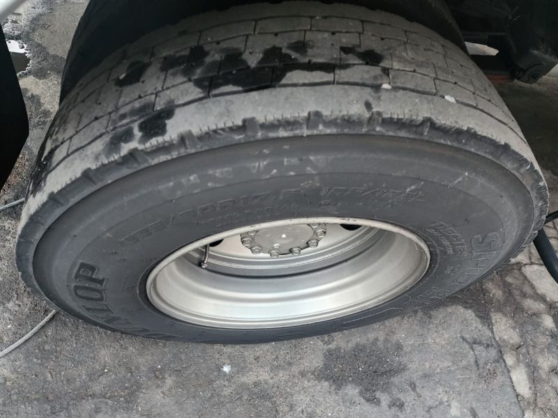  26717  NISSAN CONDOR  2003  
