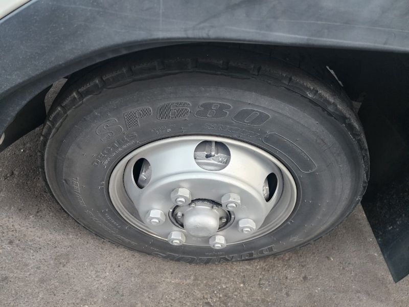  26717  NISSAN CONDOR  2003  