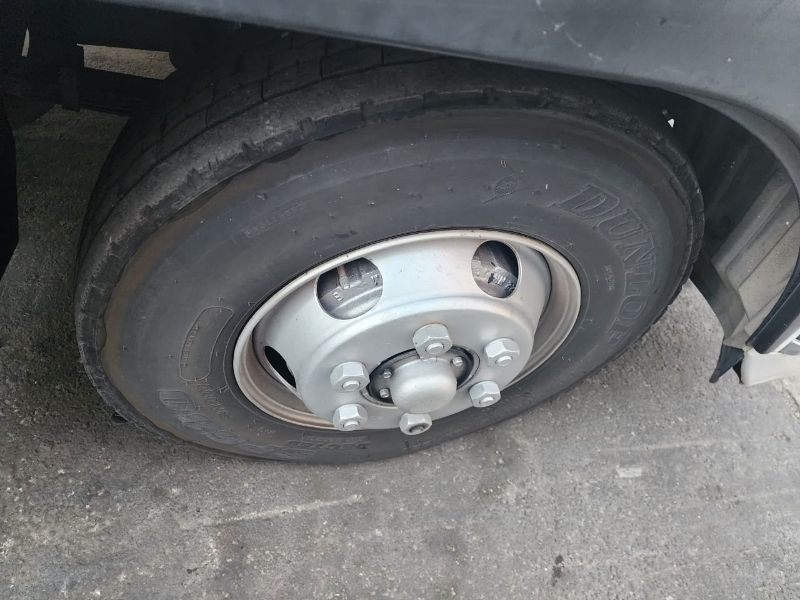  26717  NISSAN CONDOR  2003  