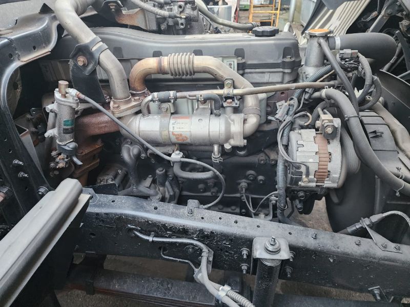  26717  NISSAN CONDOR  2003  