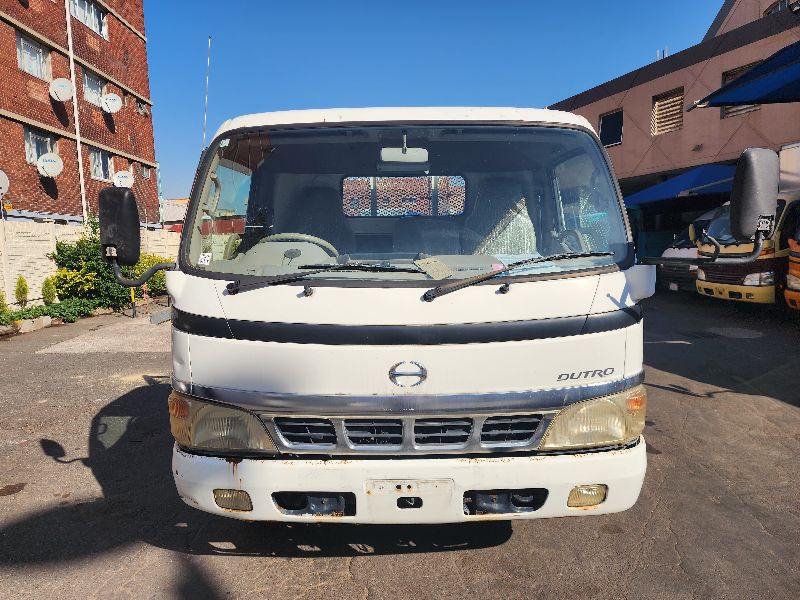  26725  HINO DUTRO  2002  