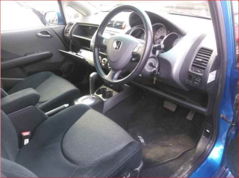  26734  HONDA FIT  2002  