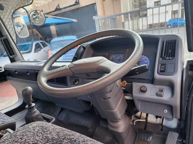  26744  TOYOTA DYNA  1996  