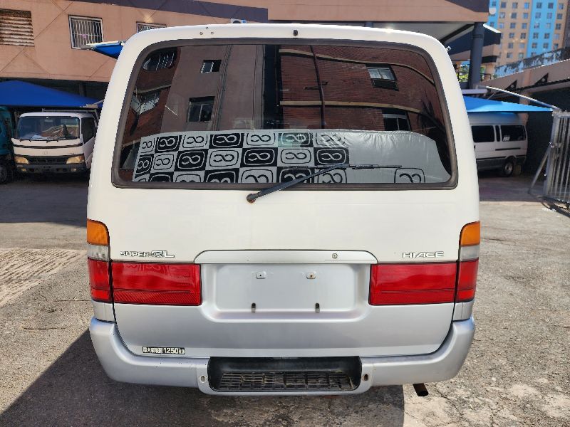  26755  TOYOTA HIACE  2001  