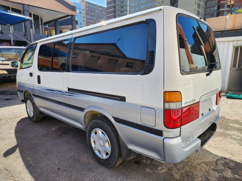  26755  TOYOTA HIACE  2001  