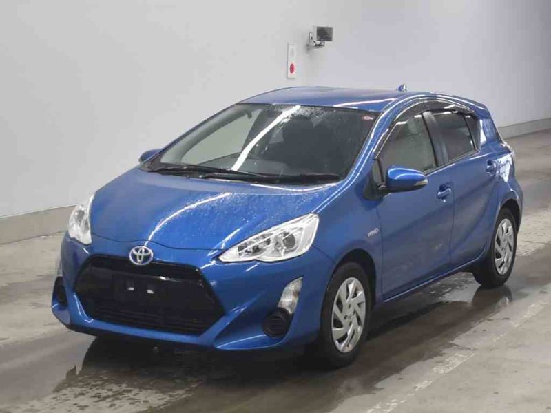 26768 TOYOTA AQUA 2015
