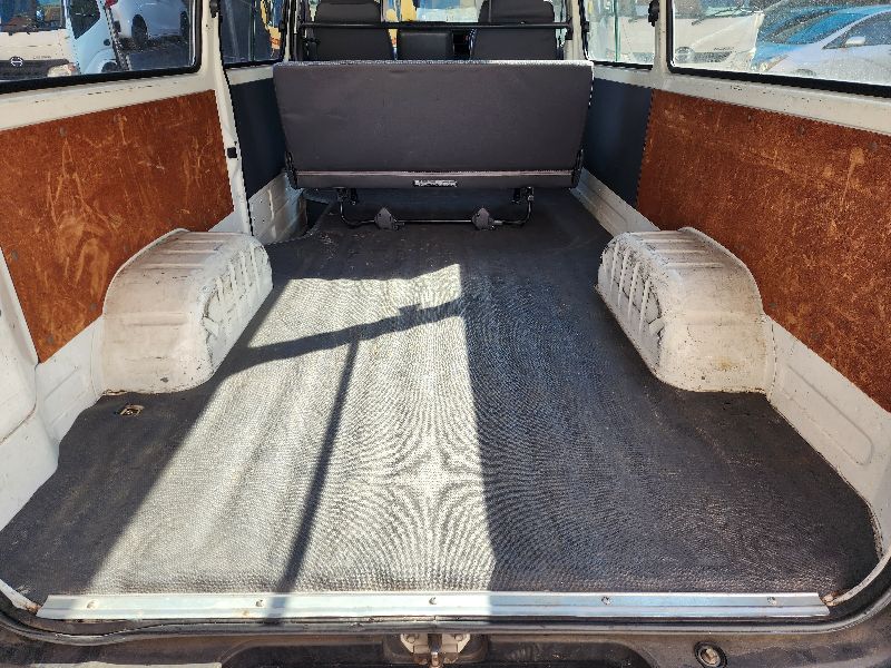  26770  TOYOTA HIACE  2001  